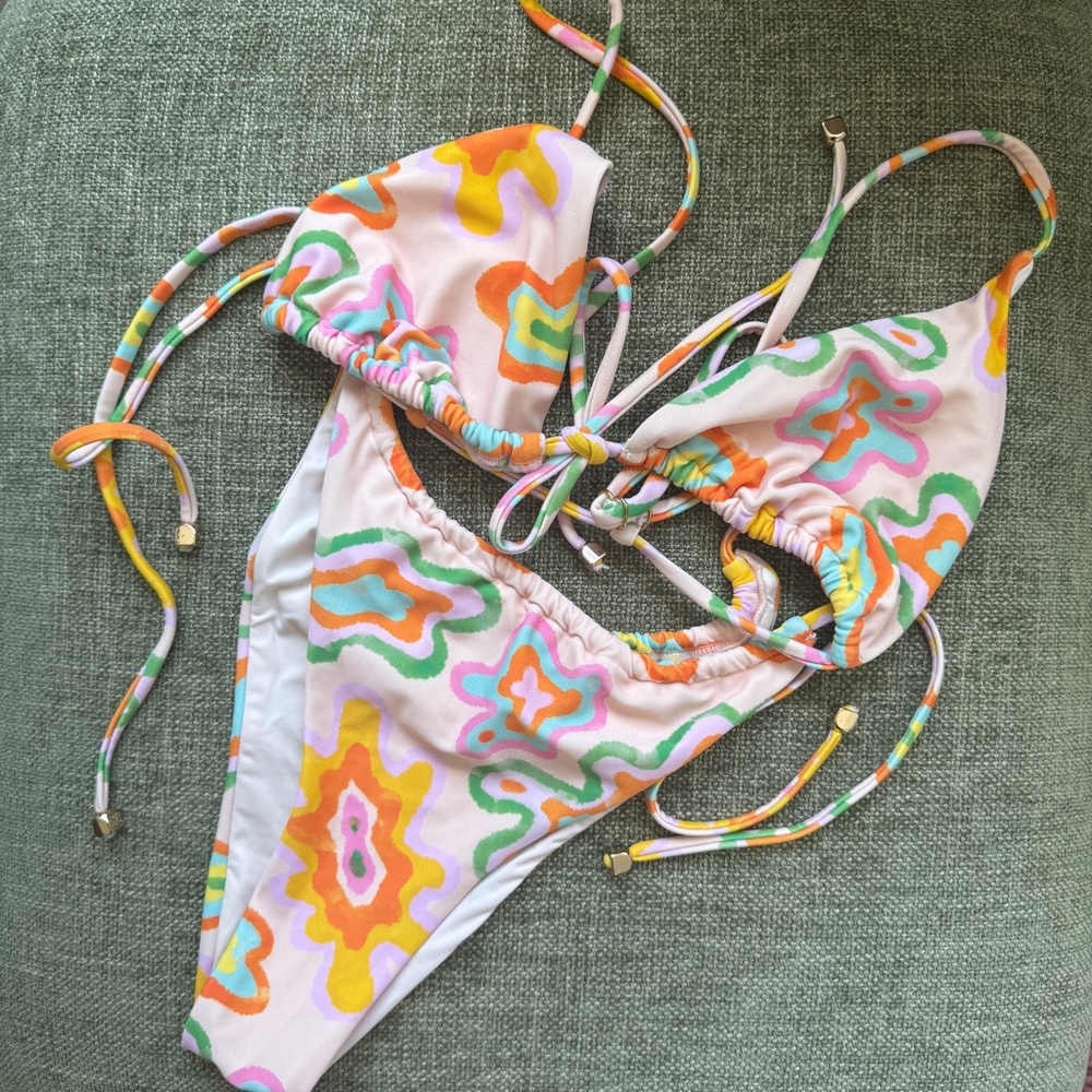 Blackbough Summer 70s “Liv” Bikini Swimwear Set